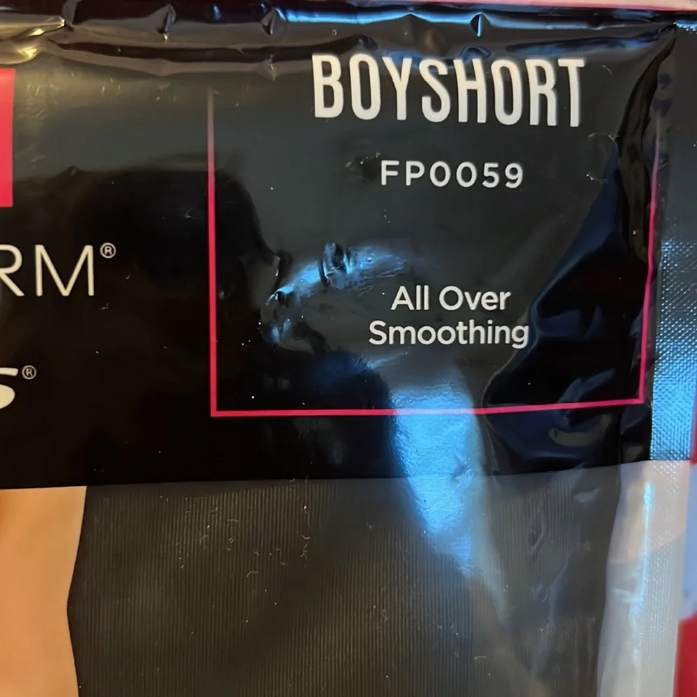 NEW Maidenform Flexees Black Boyshort Shaper All Over Smoothing Various Sizes - Picture 3 of 4